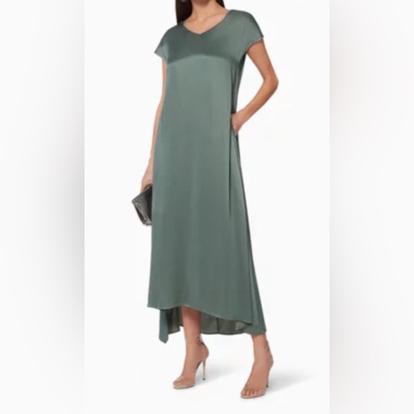 Fabiana Filippi Dresses & Skirts - NWT Fabiana Filippi Green Silk Satin Long Dress with Pockets
